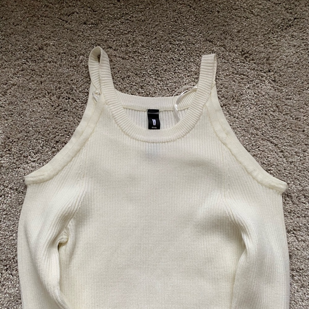 Lord and Taylor Top - Picture 5 of 5